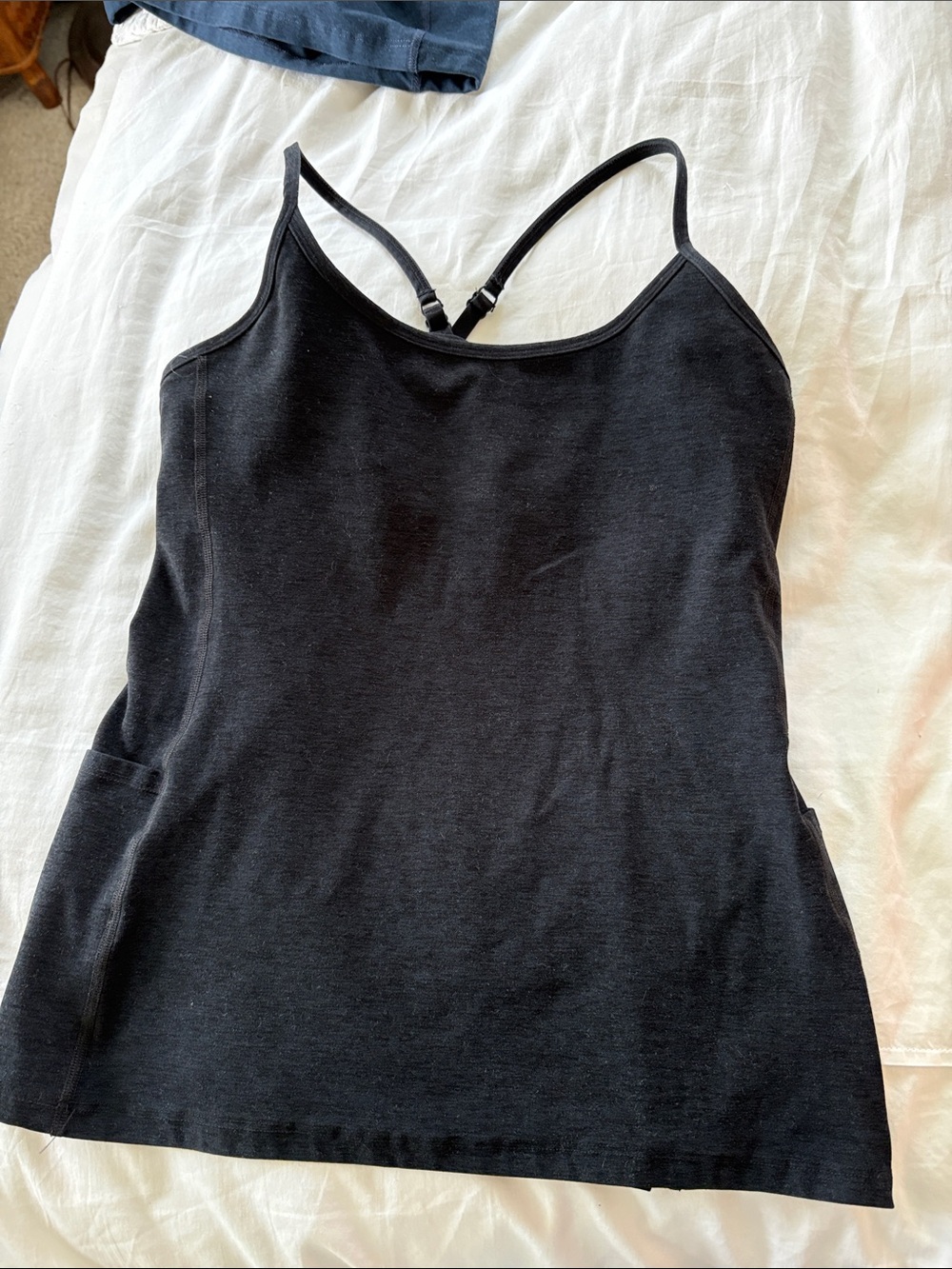 Beyond Yoga tank w pockets size L